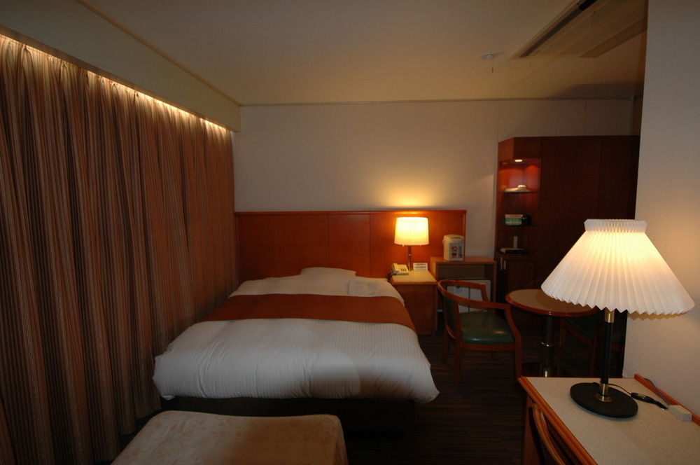Takamatsu Terminal Hotel Екстериор снимка