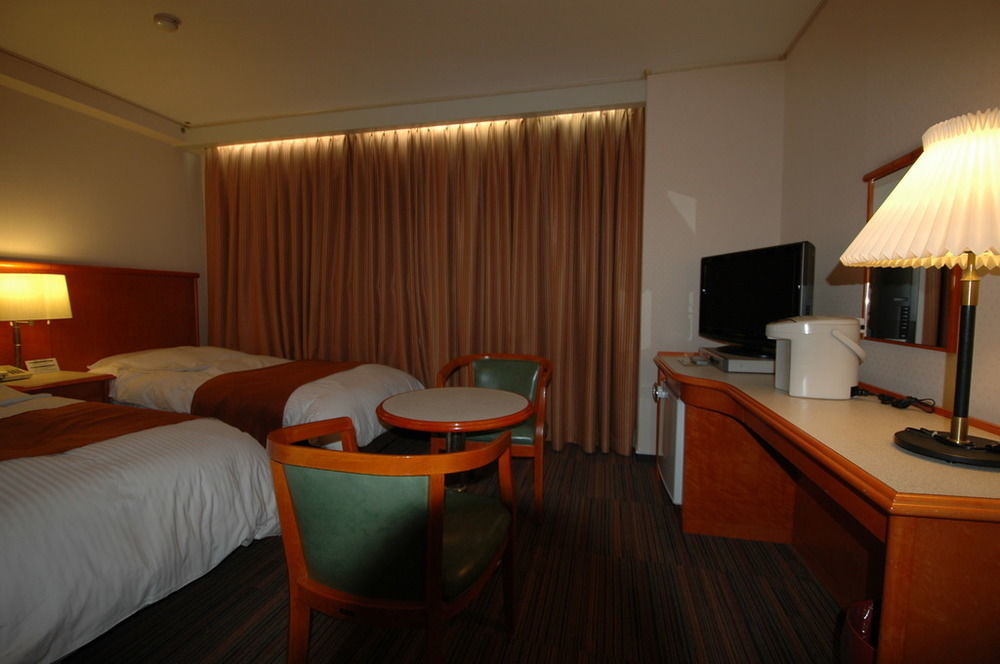 Takamatsu Terminal Hotel Екстериор снимка